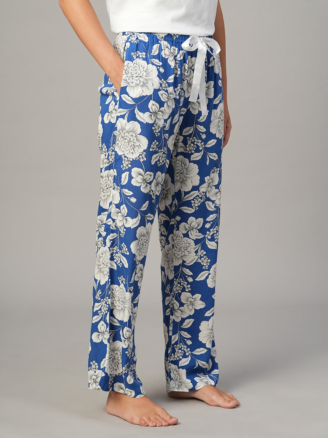 Women's Blue 100% Viscose Regular Fit Pyjama