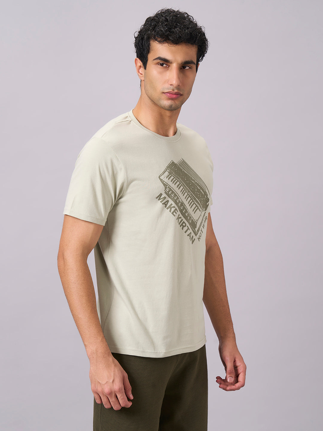 Men's Green 100% Organic Cotton Regular Fit Tshirt