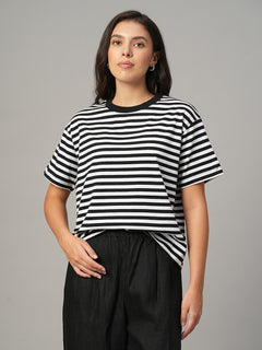 Women's Black 100% Organic Cotton Regular Fit Tshirt