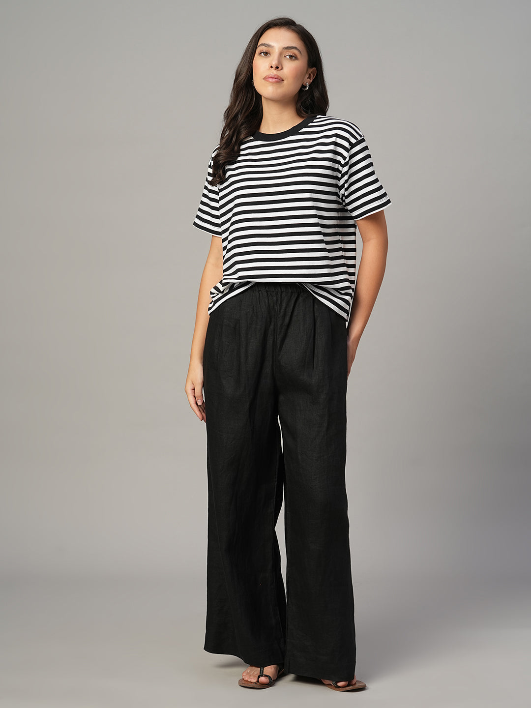 Women's Black 100% Organic Cotton Regular Fit Tshirt
