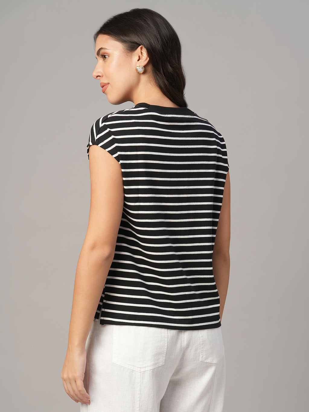 Women's Black 100% Organic Cotton Regular Fit Tshirt