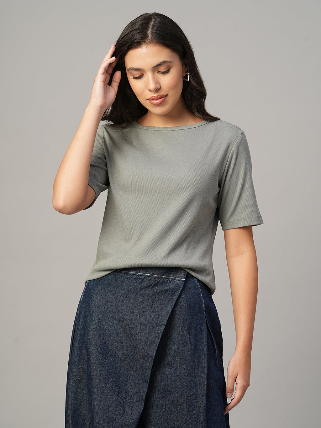 Women's Grey Cotton Elastane Regular Fit Tshirt