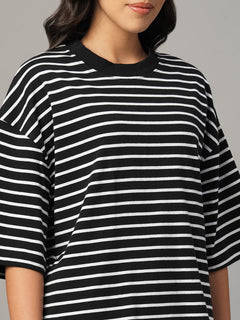 Women's Black 100% Organic Cotton Regular Fit Tshirt