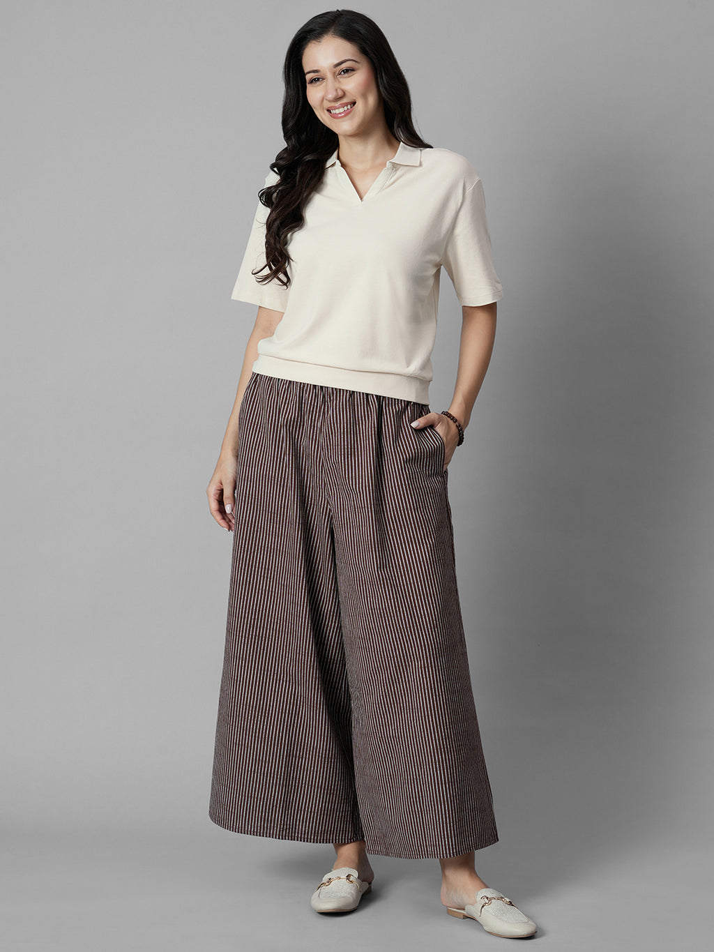 Women's Natural Cotton Elastane Regular Fit Tshirt