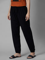 Women's Black Cotton Bamboo Elastane Regular Fit Knit Pant