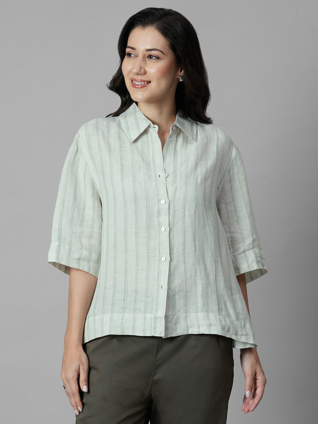 Women's Green 100% Linen Boxy Fit Blouse