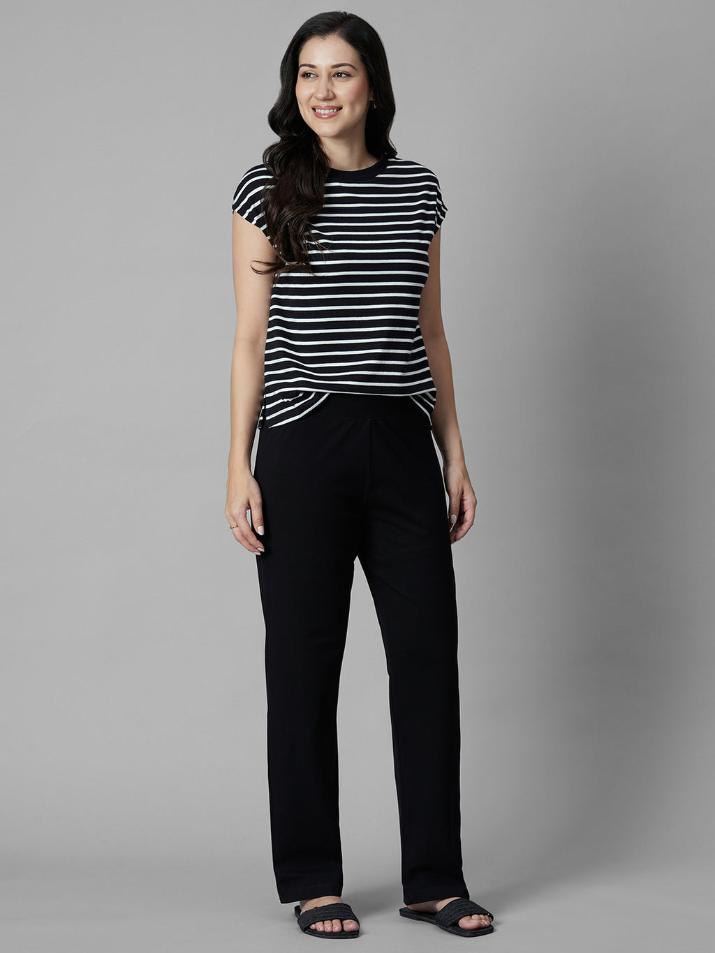 Women's Black Cotton Elastane Regular Fit Knit Pant
