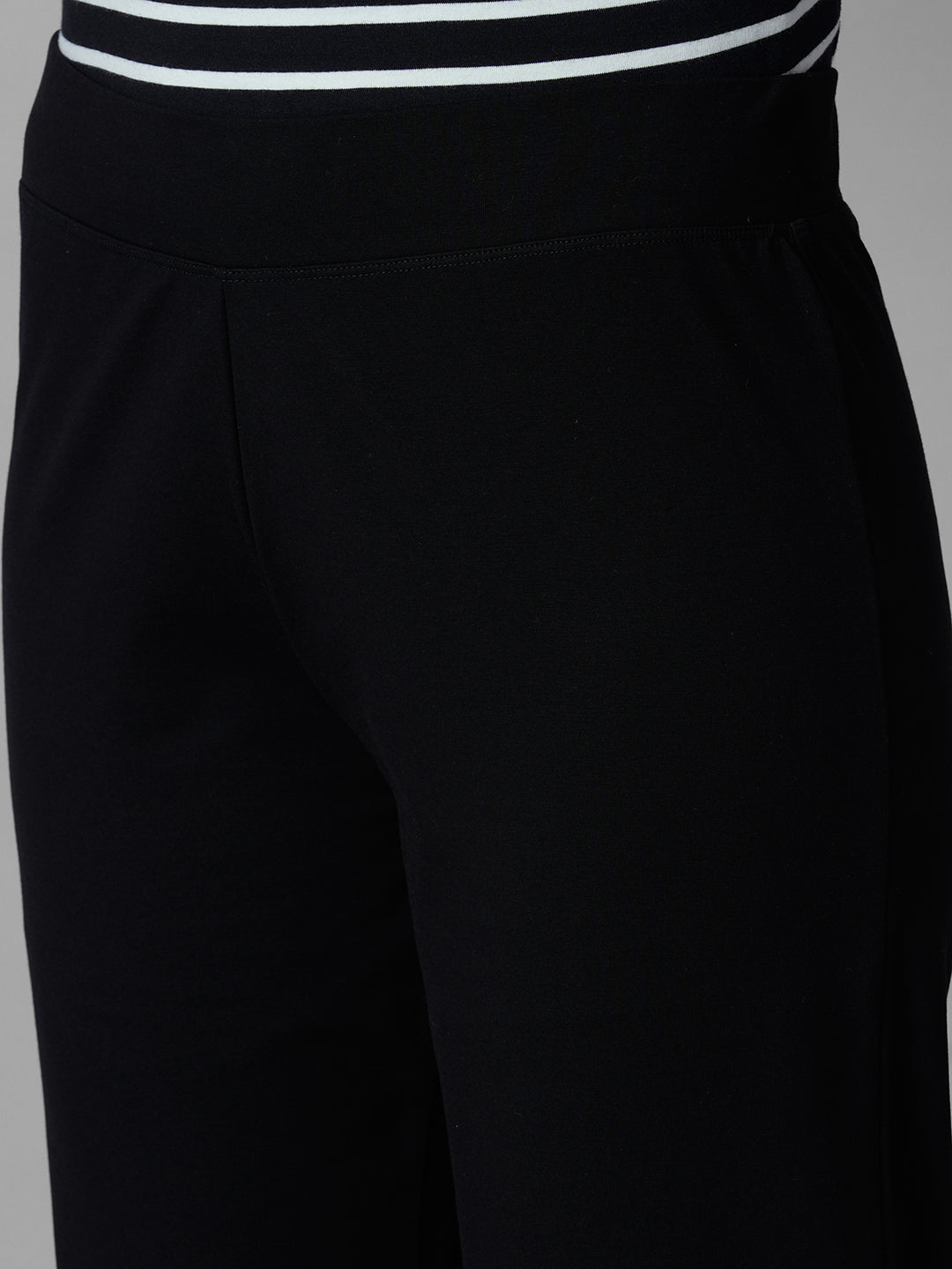 Women's Black Cotton Elastane Regular Fit Knit Pant