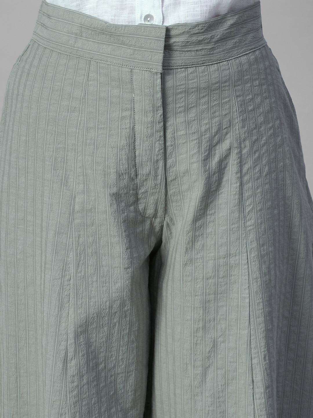 Women's Sage Cotton Lycra Barrel Leg Pant