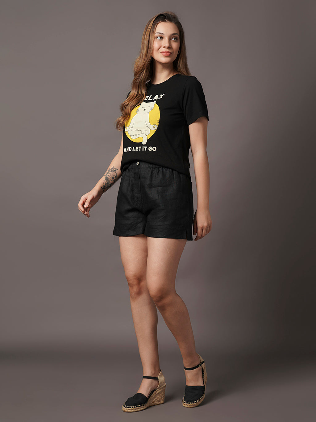 Women's Black 100% Organic Cotton Regular Fit Tshirt