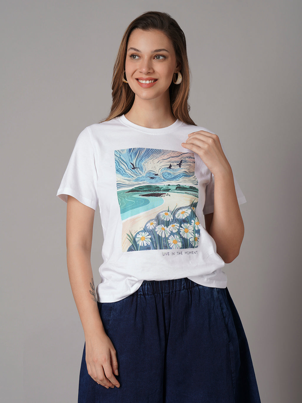 Women's White 100% Organic Cotton Regular Fit Tshirt