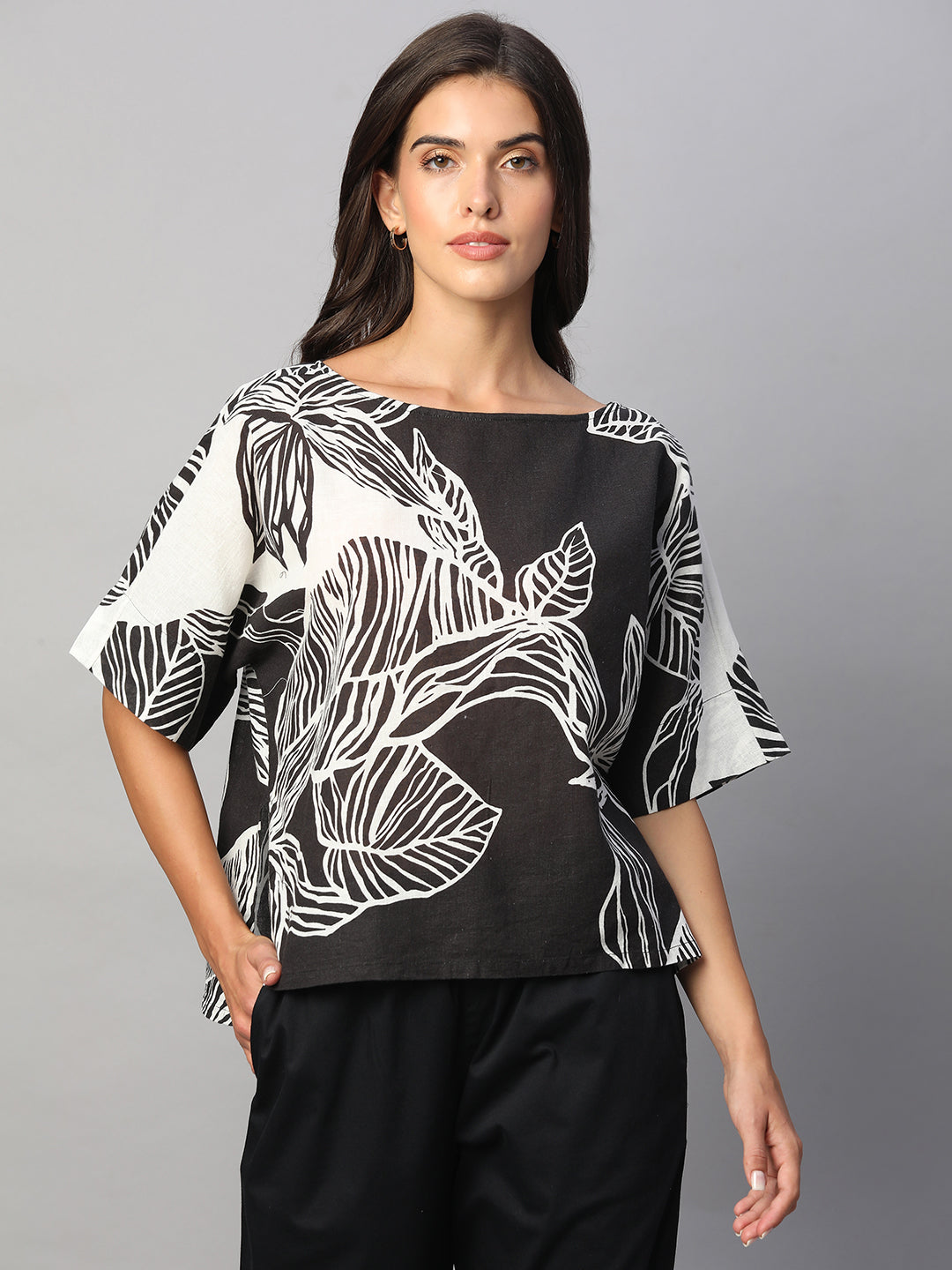 Women's White/Black Cotton Viscose Boxy Fit Blouse