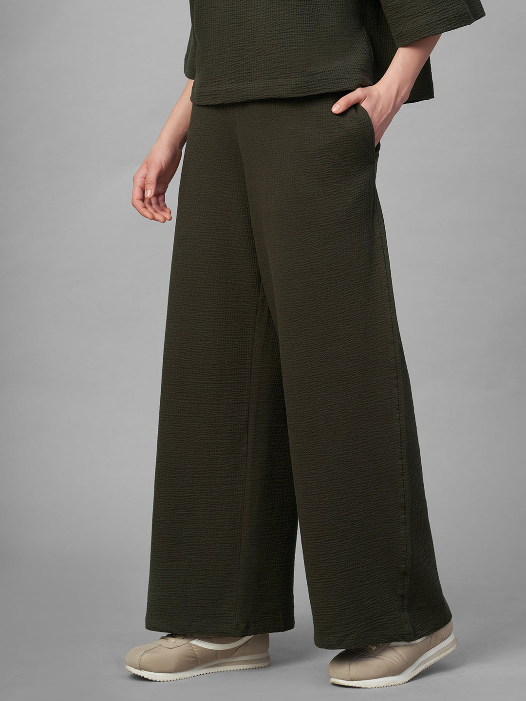 Women's Brown Cotton Elastane Loose Fit Knit Pant