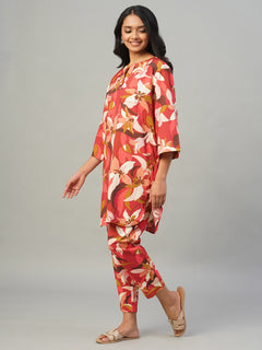 Women’s Viscose Regular Fit Kurta Red