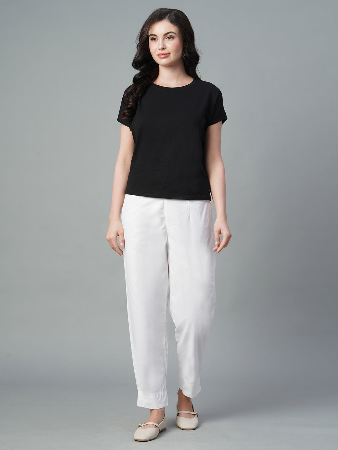 Women's White Cotton Lycra Regular Fit Pant