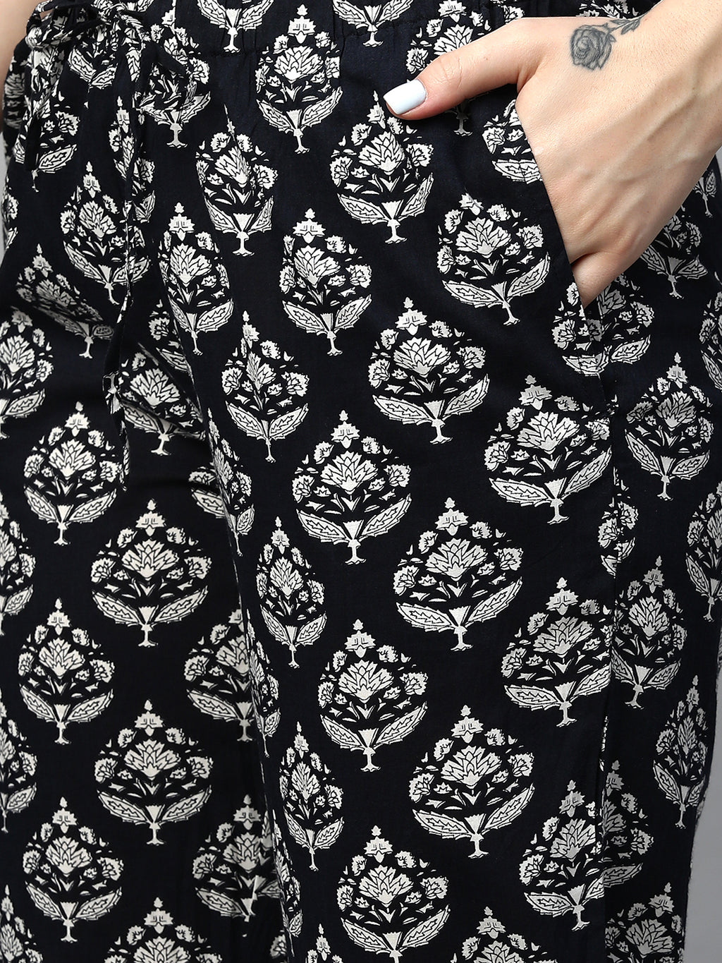 Women's Black Cotton Regular Fit Pyjama