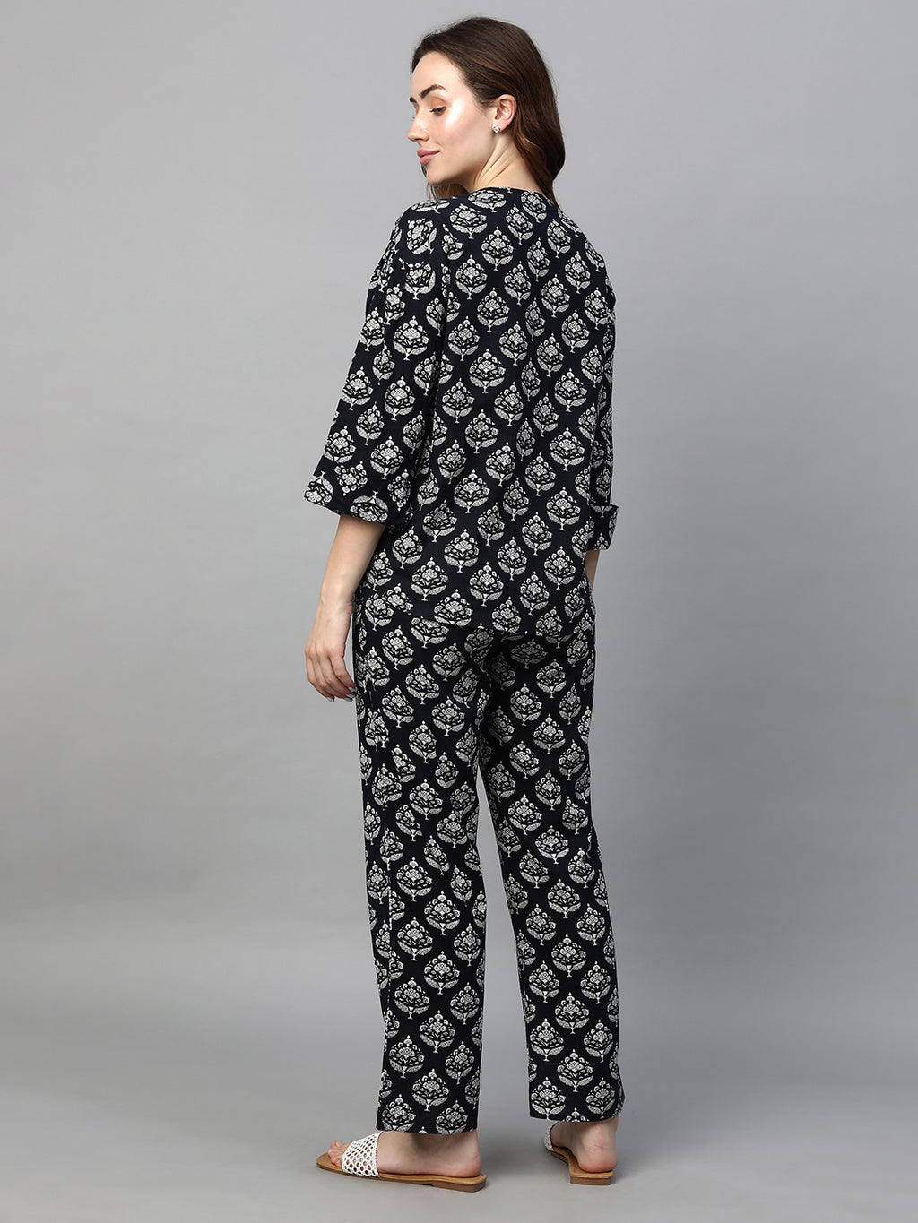Women's Black Cotton Regular Fit Pyjama