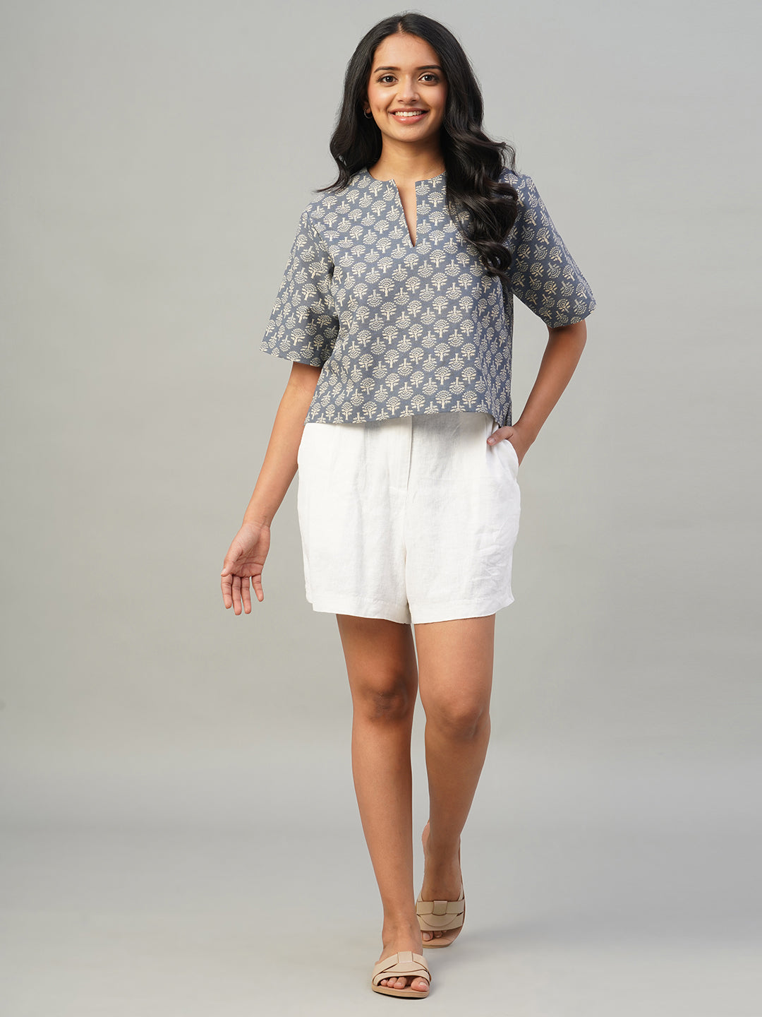 Women's White Linen Viscose Regular Fit Shorts
