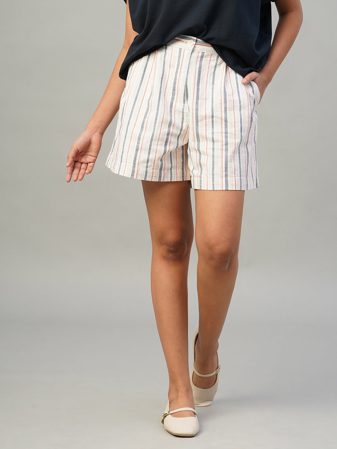Women's Natural Cotton Linen Regular Fit Shorts
