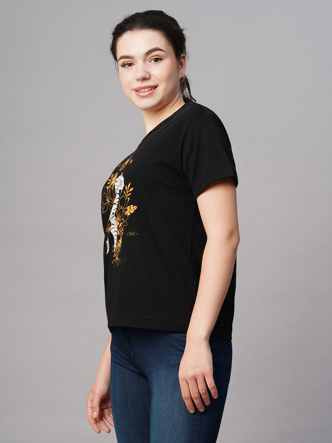 Women's Black Cotton Regular Fit Tshirt