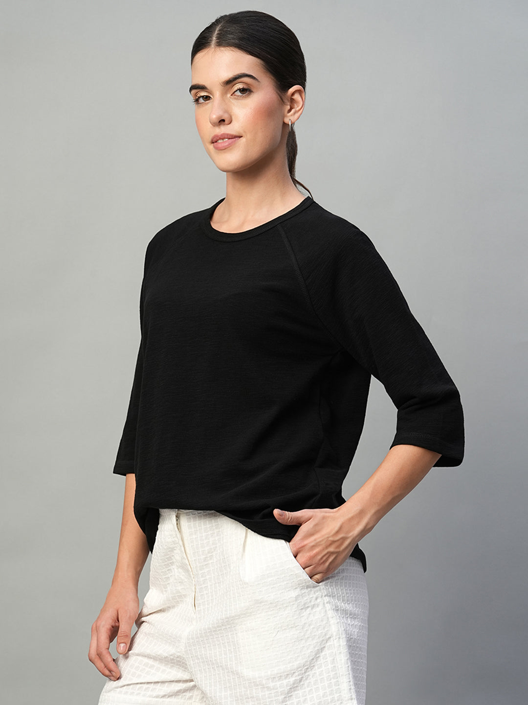 Women's Black 100% Cotton Regular Fit Tshirt