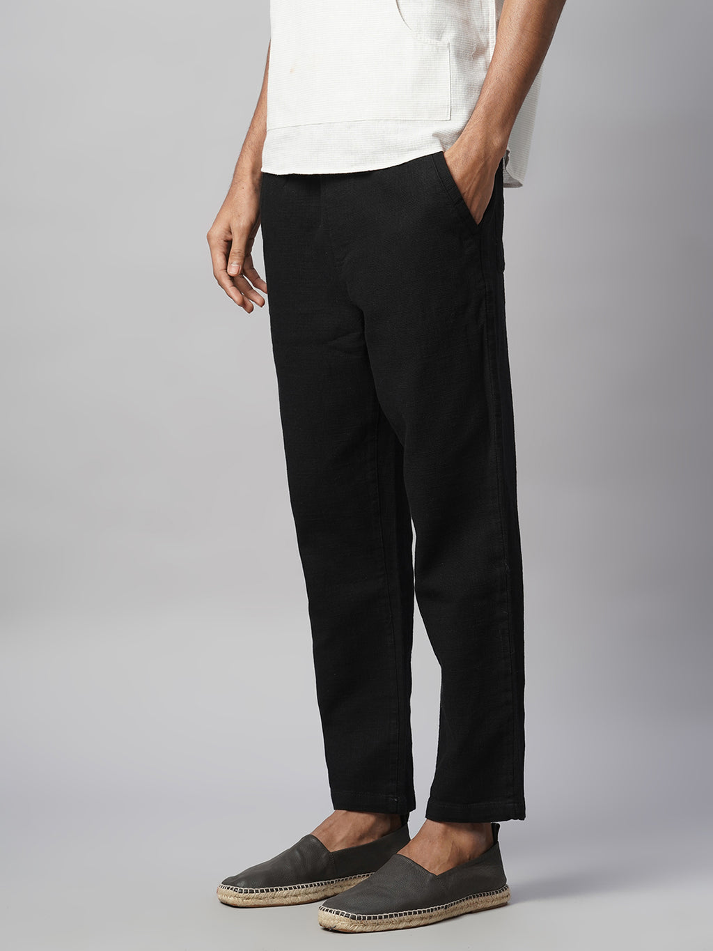 Men's Black 100% Cotton Regular Fit Pant