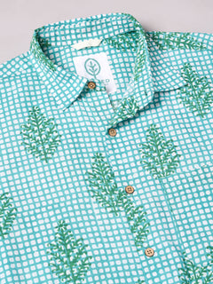 Men's 100% Cotton Regular Fit Half Sleeves Printed Shirt Green